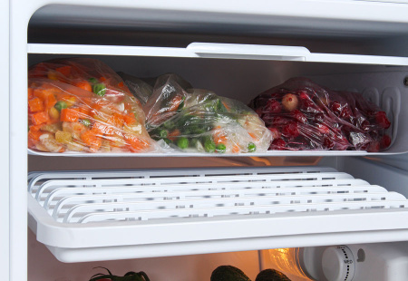 Холодильник Hyundai CO1003 белый