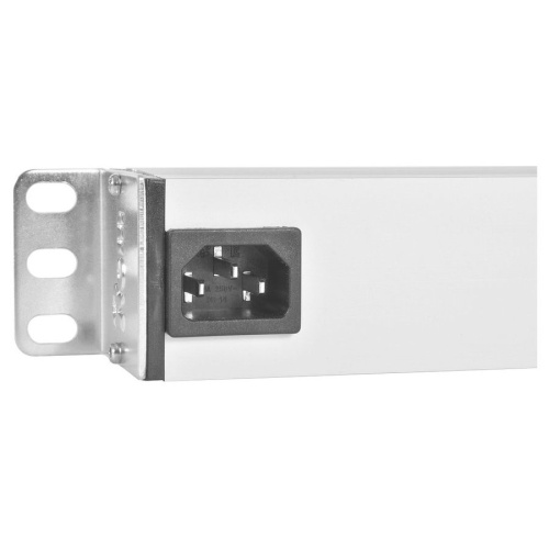 Блок распределения питания Remade R-10-3S-V-220-Z гор.размещ. 3xSchuko базовые 10A C14