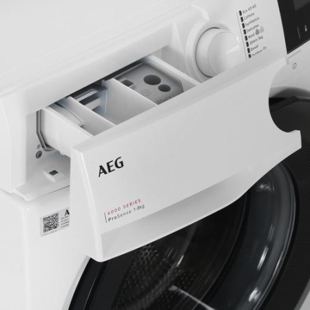 Стиральная машина AEG LFR61844BE белый
