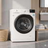 Стиральная машина Electrolux EW6F2282E белый