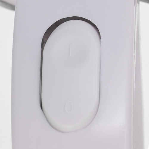 Электрочайник EUROSTEK ЕЕК-2035 белый