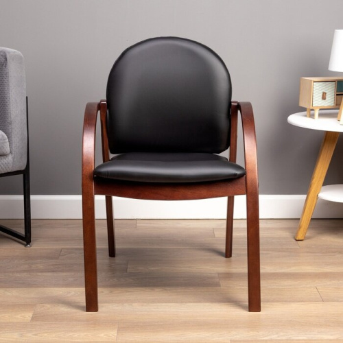 Стул Бюрократ Джуно светло-бежевый эко.кожа на ножках дерево